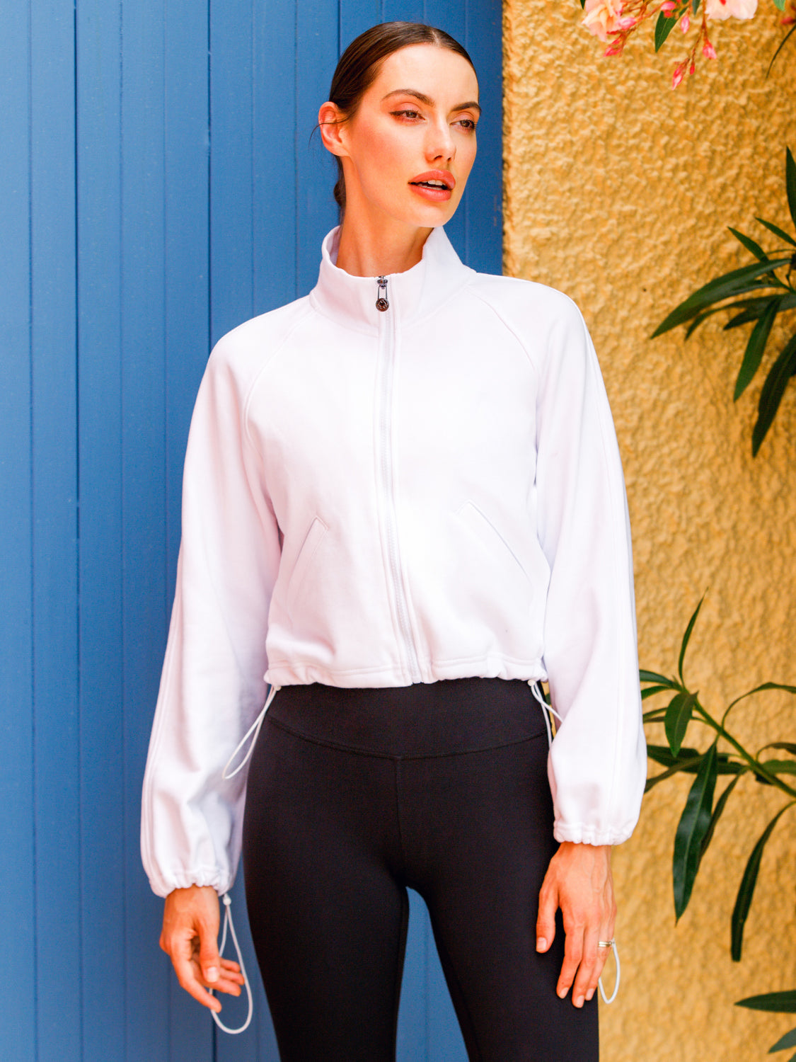ASCEND WIDE SLEEVE JACKET, WHITE