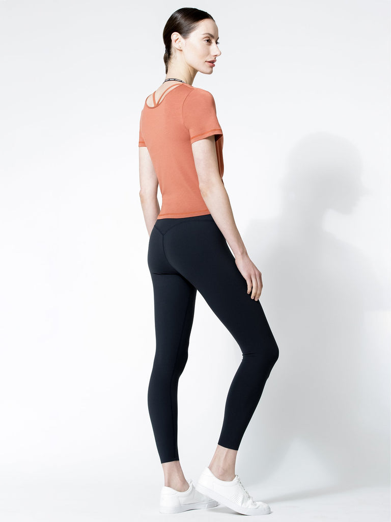 TWIST TEE, CLAY