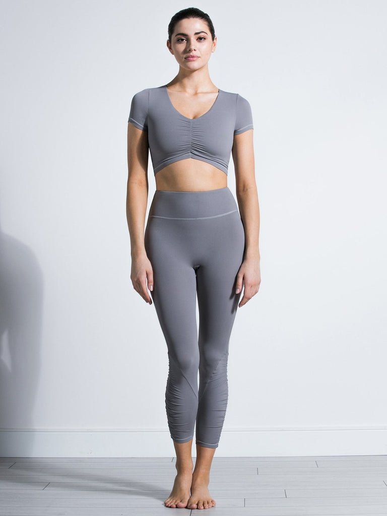 RUCHED NUDE TEE, LUNAR GREY