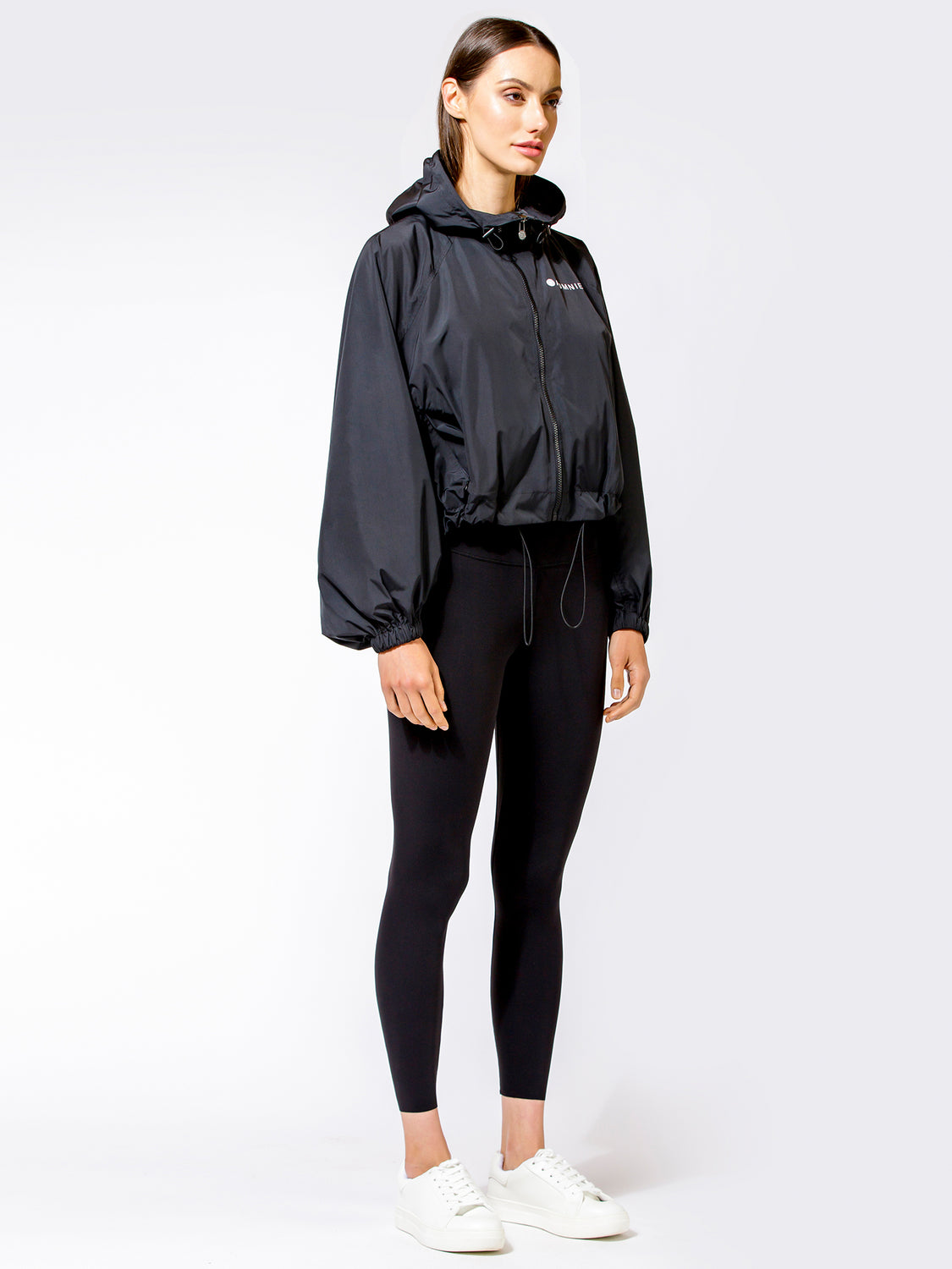 EVERYDAY HOODED BREAKER. BLACK