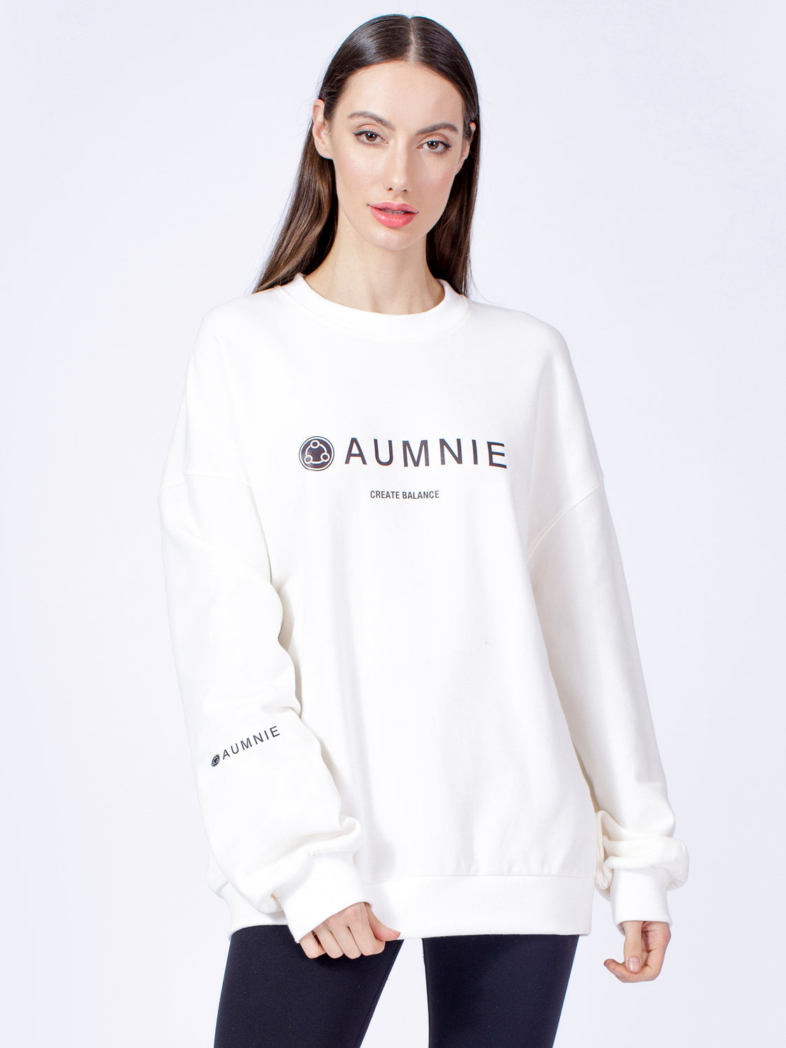AUMNIE OVERSIZED SWEATSHIRT, WHITE