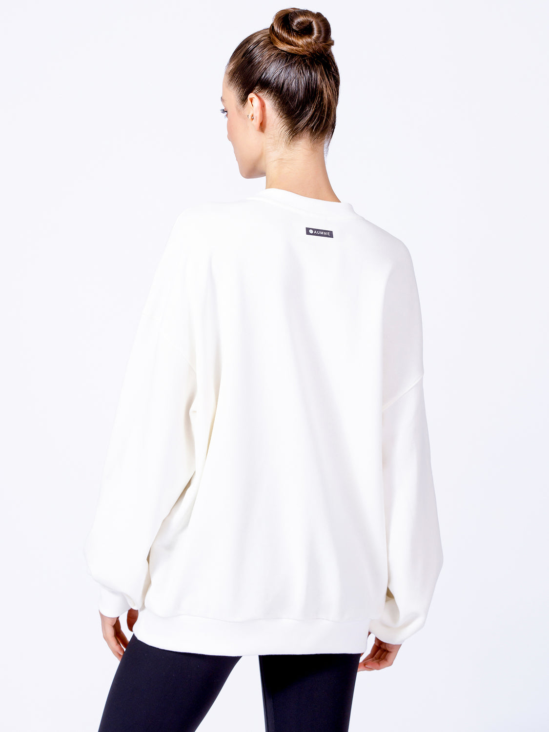 AUMNIE OVERSIZED SWEATSHIRT, WHITE