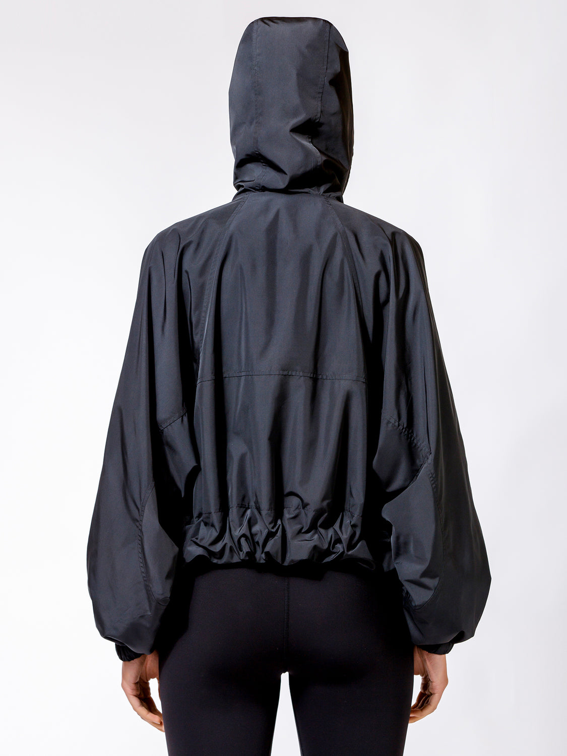 EVERYDAY HOODED BREAKER. BLACK