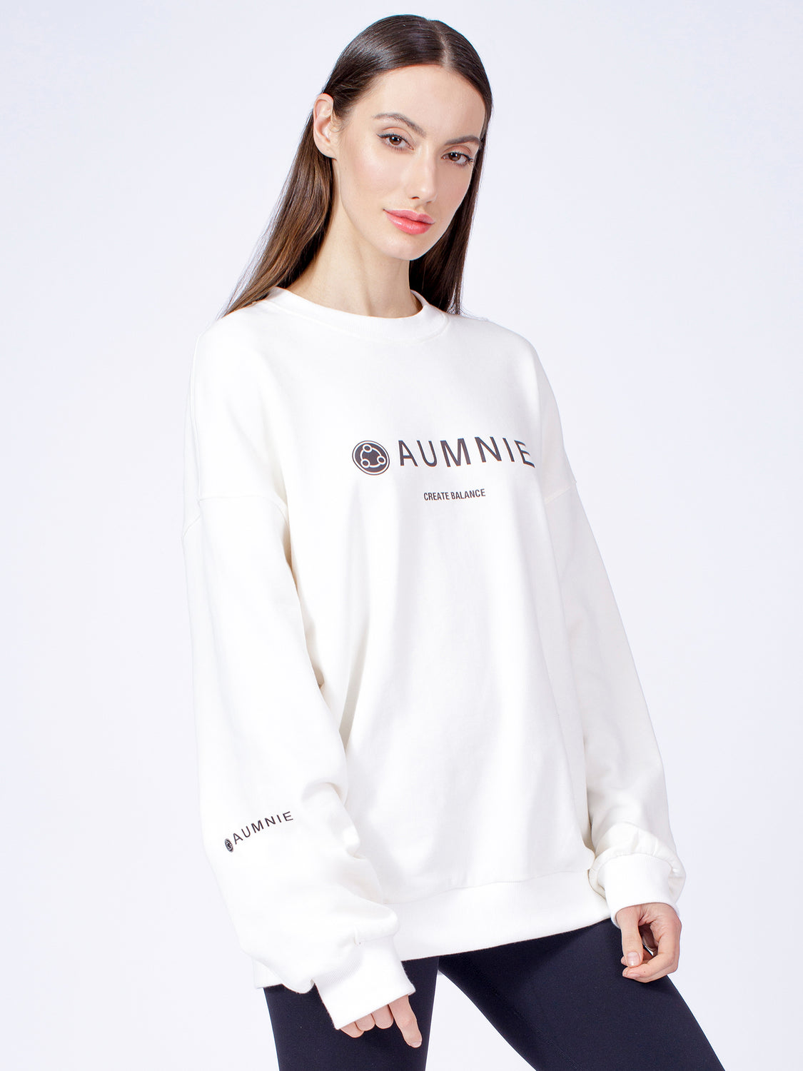 AUMNIE OVERSIZED SWEATSHIRT, WHITE