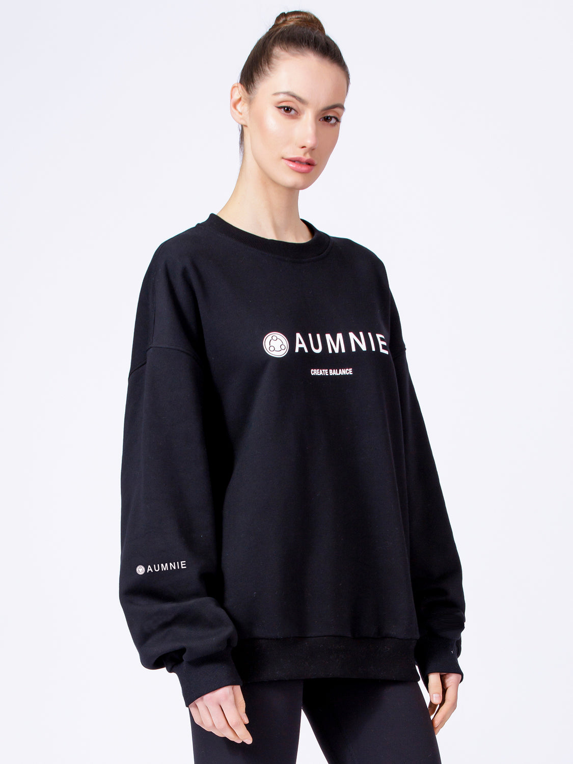 AUMNIE OVERSIZED SWEATSHIRT, BLACK