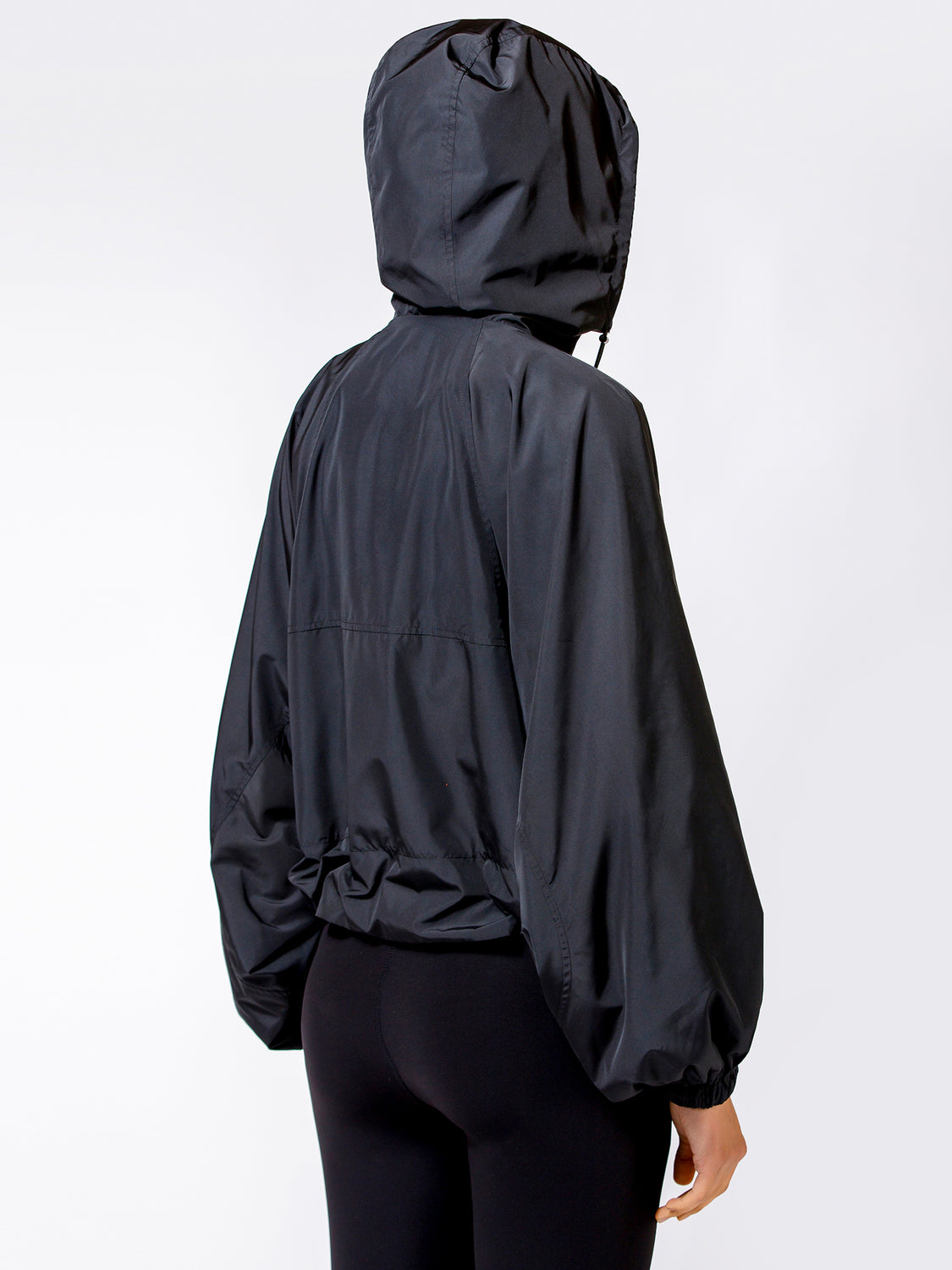 EVERYDAY HOODED BREAKER. BLACK