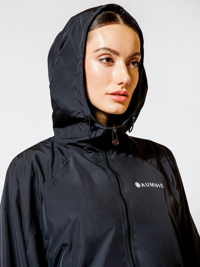 EVERYDAY HOODED BREAKER. BLACK
