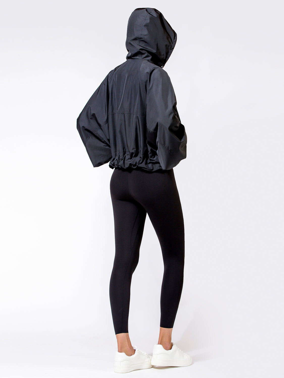 EVERYDAY HOODED BREAKER. BLACK