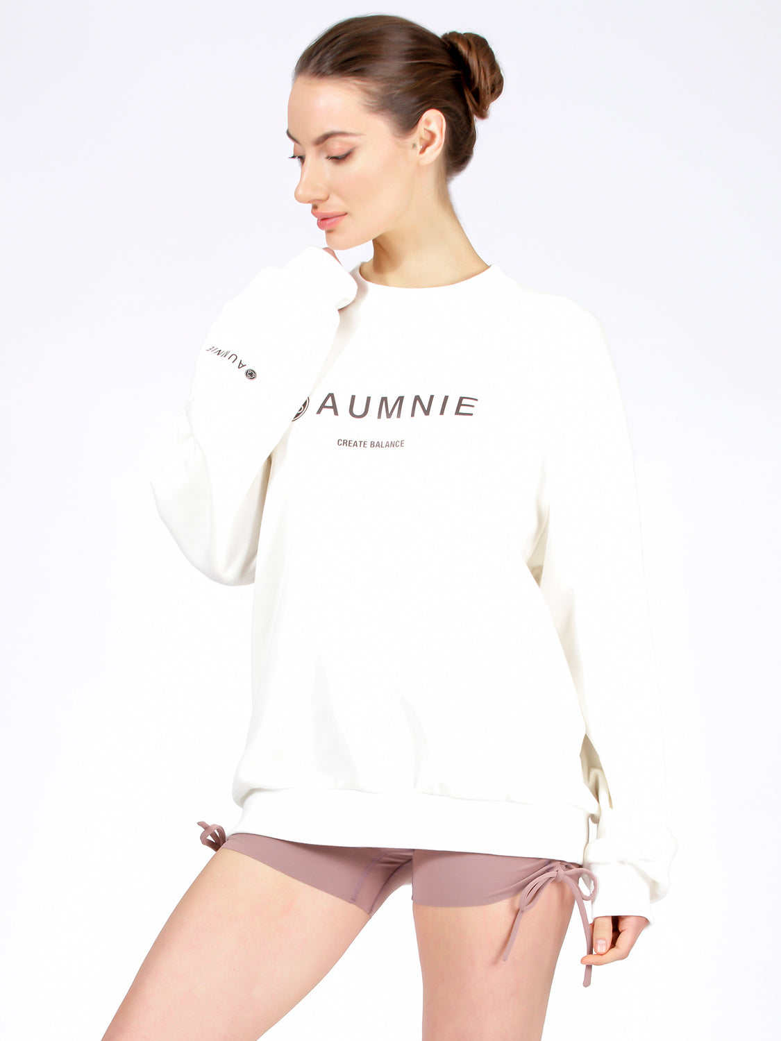 AUMNIE OVERSIZED SWEATSHIRT, WHITE