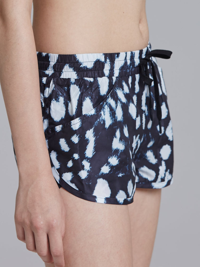 RELAY RUNNING SHORTS, LYNX