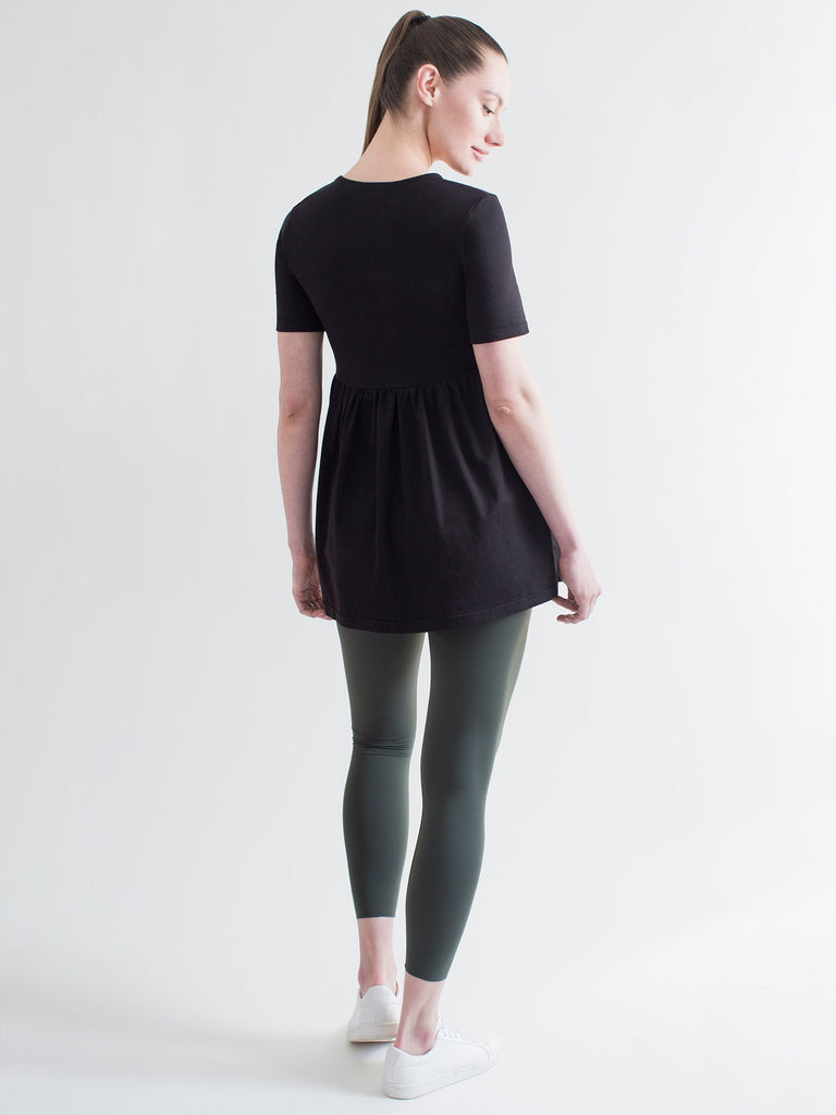 MATERNITY PLEATED SHORT SLEEVE TEE, BLACK