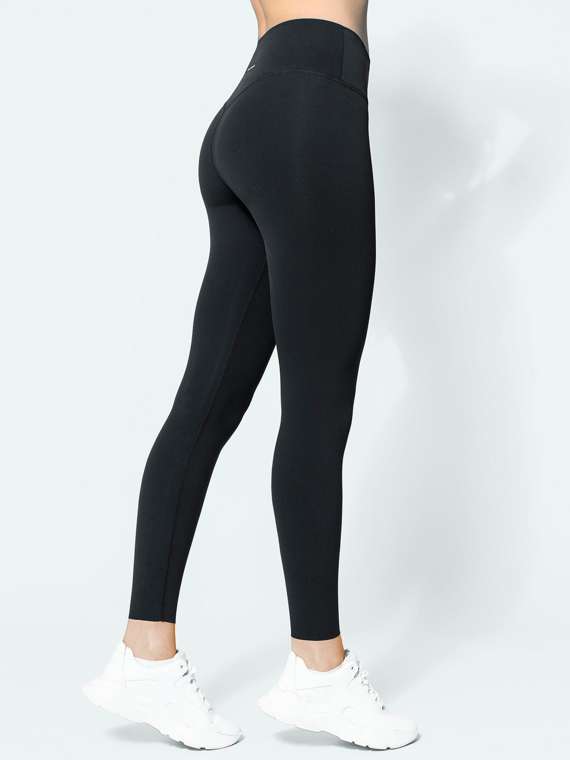 NUDE SHAPE PANTS, BLACK