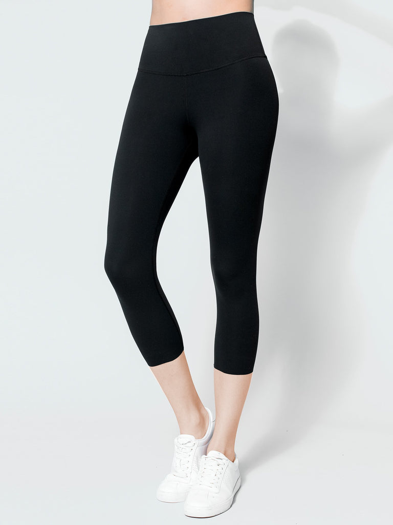 NUDE SHAPE CROPS, BLACK