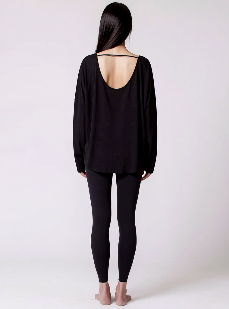 ELEGANCE SIDE SPLIT TEE, BLACK