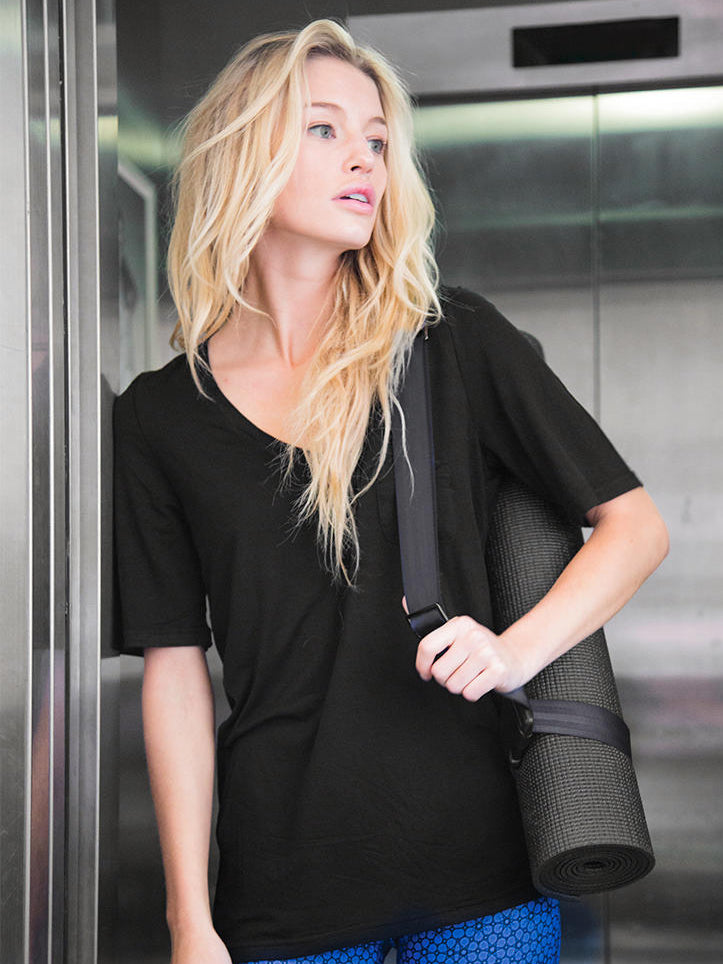 THE TRANSPORTER, BLACK